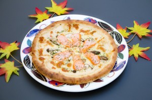 秋鮭のピザ